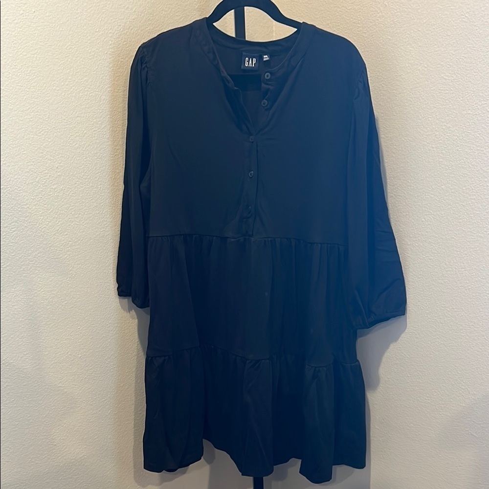 GAP Black Tiered 3/4 Sleeve tiered dress NWOT